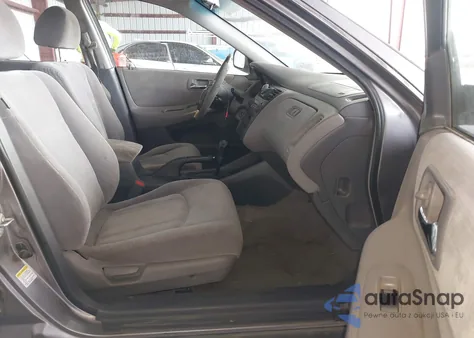 2000 Honda Accord 3.0 Lx from USA, damaged, VIN 1HGCG1648YA100329